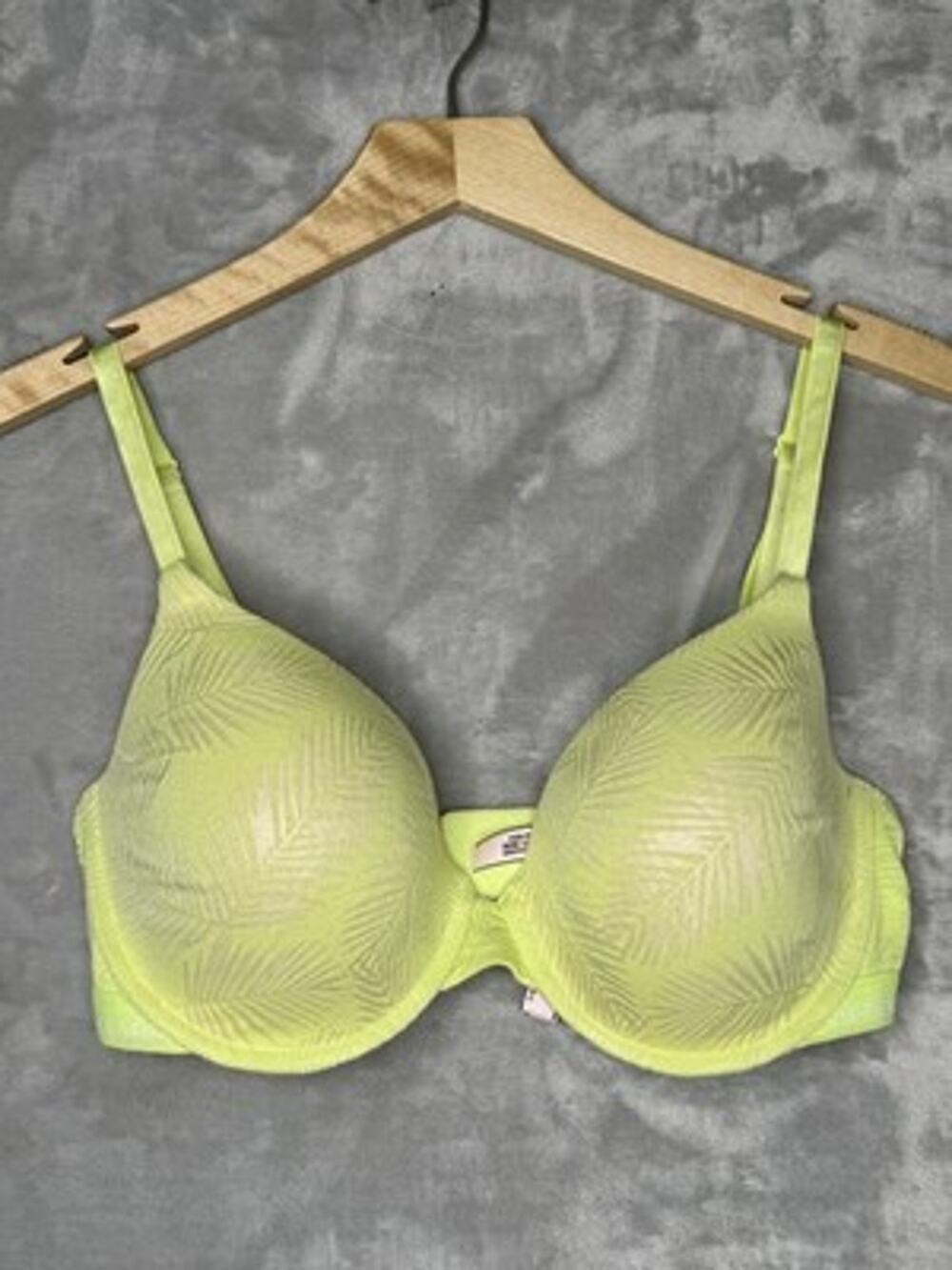 Victoria's Secret Bra Womens 34DD Green T-Shirt Lightly Lined Demi Underwire